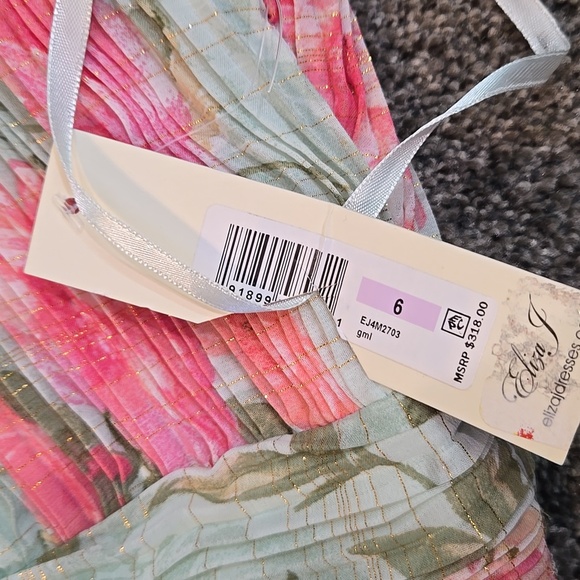 NWT Eliza J Floral Maxi Dress Embellished Neck  Sz 6 - Picture 11 of 15